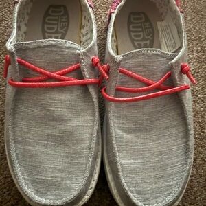 Hey Dude Youth Gray/Pink size 3